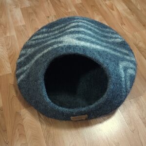 Cozy Gray Wool Cat Cave